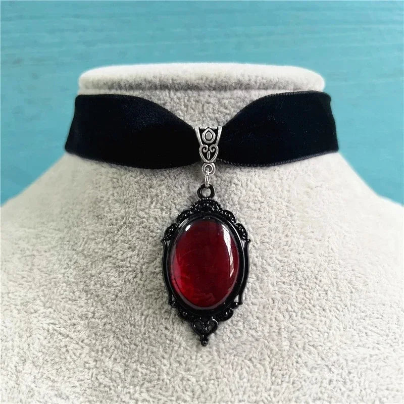 Bloodmoon Velvet Necklace®
