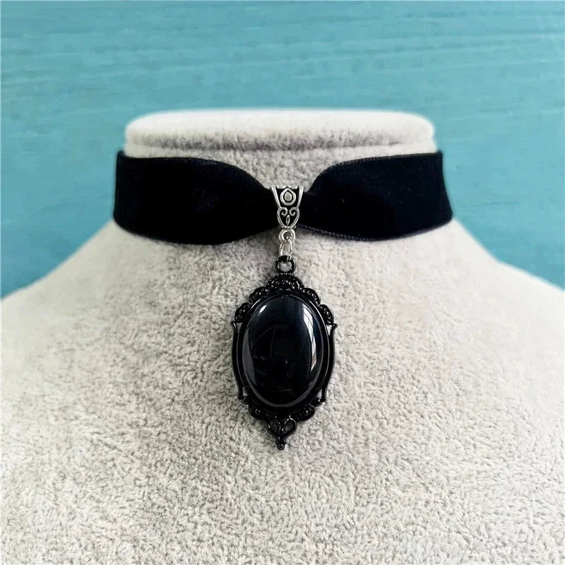 Bloodmoon Velvet Necklace®