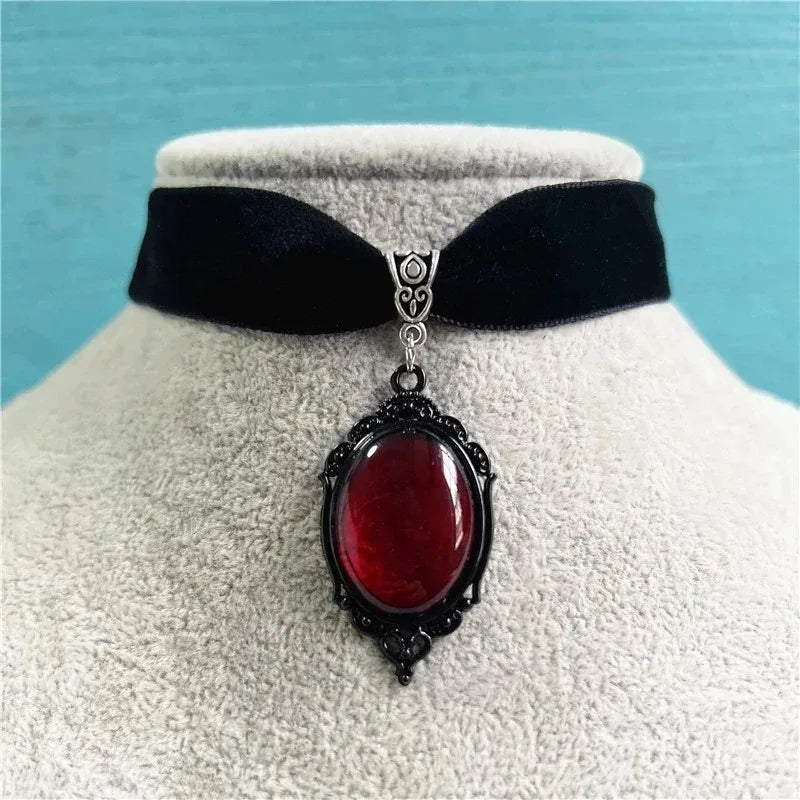 Bloodmoon Velvet Necklace®